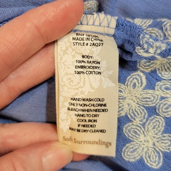 Soft Surroundings (Women's Small) Over size Floral Embroidery Peasant Blouse Top - Picture 7 of 7